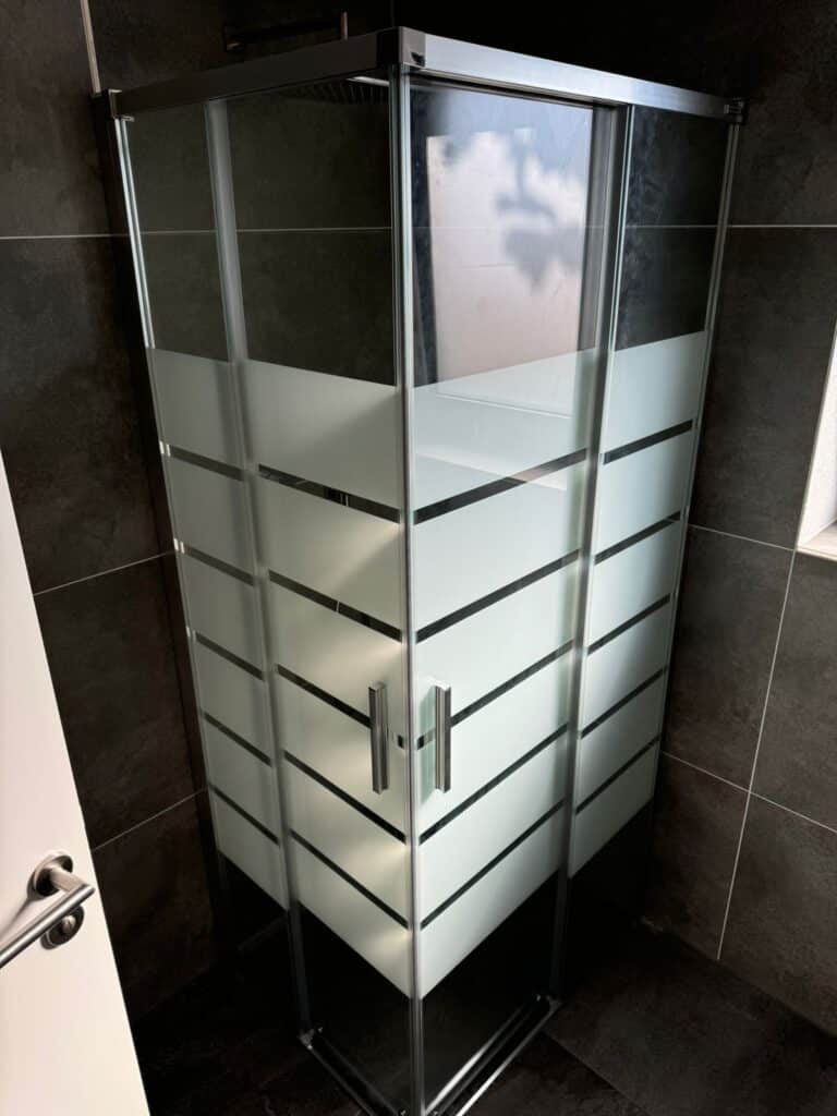 Duschkabinen und Glastrennwände im Bad